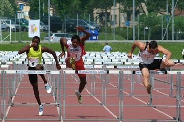 Jake Arnold (r) on the way to a title defense in Desenzano del Garda (Lorenzo Sampaolo)