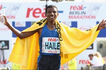 Haile Gebrselassie after his fourth Berlin marathon victory (Getty Images)