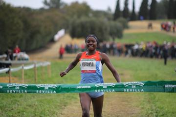  Kenya’s Mercy Cherono winning at the 2013 ‘Cross Internacional de Itálica’ in Santiponce (Sevilla) (Alfambra Fundacion ANOC)