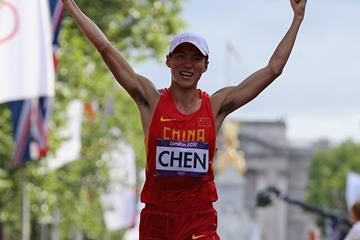 Chen Ding of China celebrates as he wins gold in the 20km Race Walk at the London 2012 Olympics (Getty Images)