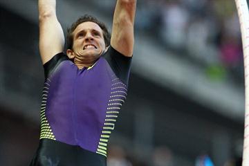 The fan favourite in Paris - Renaud Lavillenie (Errol Anderson)