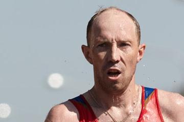 Sergey Kirdyapkin of Russia on his way to winning the 50km race in Saransk (Getty Images)