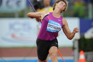 68.66m throw for victory in Rome for Barbora Spotakova (Giancarlo Colombo)