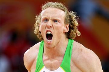 Steven Hooker of Australia celebrates his gold medal in the Pole Vault (Getty Images)
