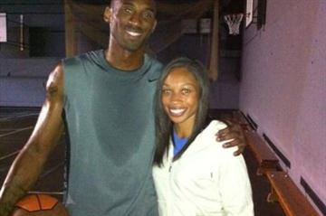 Allyson Felix with NBA star Kobe Bryant (Freelance)