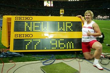 Newly crowned World Record holder Anita Wlodarczyk of Poland with her record distance at the IAAF World Championships in Berlin (Getty Images)