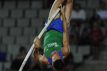 Thiago Braz Da Silva of Brazil jumping for winning the gold medal on the Men's Pole Vault Final on the day three of the 14th IAAF World Junior Championships in Barcelona on 12 July 2012 (Getty Images)