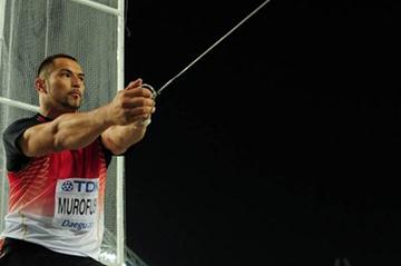 Koji Murofushi throws a season's best 81.24 to win gold in Daegu (Getty Images)