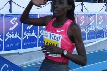 Linet Masai taking a big victory in Llodio (Miguel Alfambra)