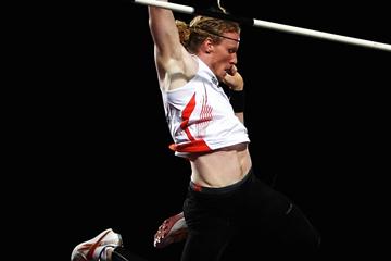 Steve Hooker beats the rain in Melbourne (Getty Images)
