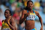 Shaunae Miller on the way to the World youth 400m title in Lille (Getty Images)