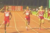 Leigh Julius wins the 200m at the Southern African Junior Champs (Mark ouma)