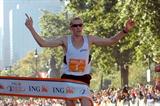 Ryan Hall wins the 2009 ING Philadelphia Distance Run (Organisers)