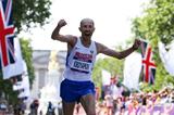 Sergey Kirdyapkin crosses the line in London (Getty Images )