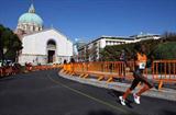 Lornah Kiplagat of the Netherlands on her way to victory (Getty Images)
