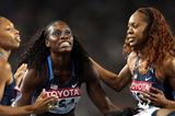  (L-R) Allyson Felix, Jessica Beard, Sanya Richards-Ross and Francena McCorory of the USA celebrate victory in the women's 4x400 metre relay final  (Getty Images)