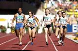 Kelly Holmes wins the 1500mat the World Athletics Final (Getty Images)