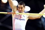 Roman Sebrle of Czech Republic during the Heptathlon Pole Vault (Getty Images)