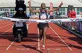 Getu Feleke sets course record 2:05:44 in 2010 Amsterdam Marathon (Orange Pictures | Karel Delvoye)