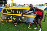 Leonard Kirwa Kosencha celebrates setting a new World Youth 800m best (Getty Images)