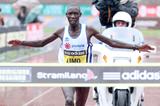 Kiprop Limo wins the Stramilano Half Marathon (Giancarlo Colombo)