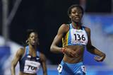 16-year-old Shaunae Miller of the Bahamas wins the women's 400m title (Getty Images)