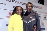 Sylvia Kibet and Edna Kiplagat ahead of the 2013 EDP Lisbon Half Marathon (Victah Sailor)