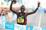 Leonard Patrick Komon breaking the tape at the Great South Run (Mark Shearman)