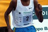 James Kwambai en route to his win at the Brescia Marathon (Lorenzo Sampaolo)