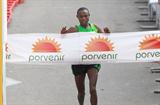 1:02:20 course record for Geoffrey Mutai at the Bogota Half Marathon       (Victah Sailer)