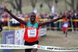Joseph Ebuya crosses the finish line to complete Kenya's sweep of all titles in Bydgoszcz 2010 (Getty Images)